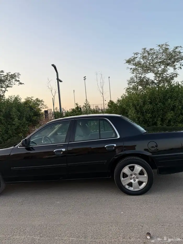 فورد فكتوريا 2011 نظيف جدا 26