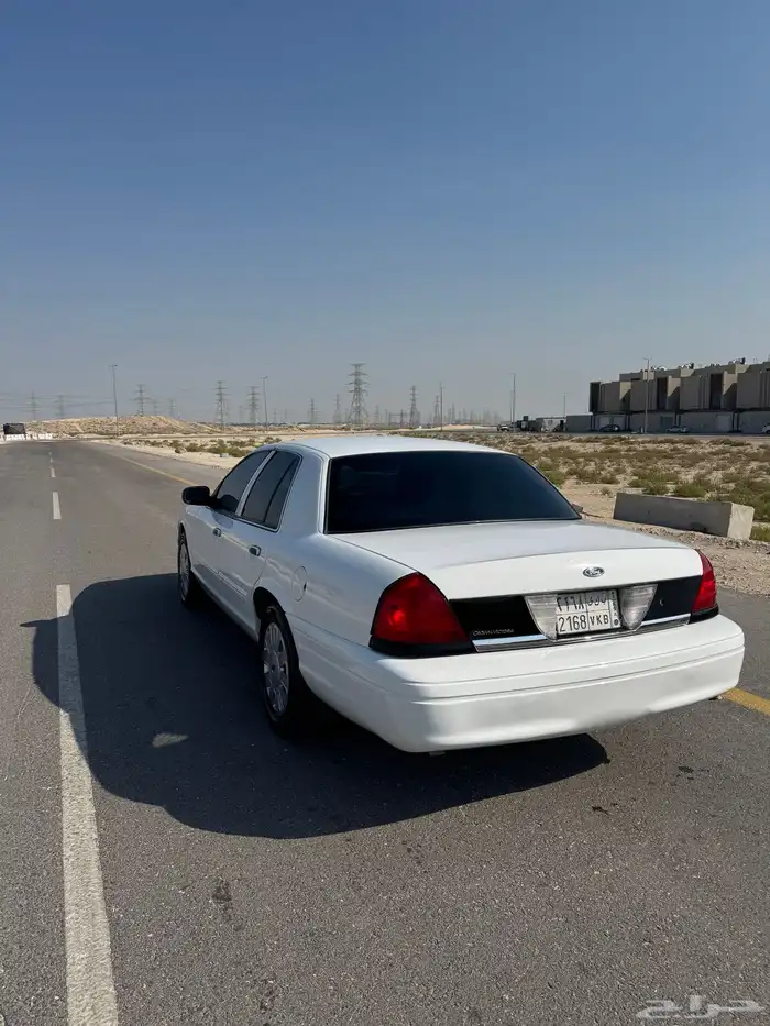 فورد كراون فكتوريا 2011 مخزن 5