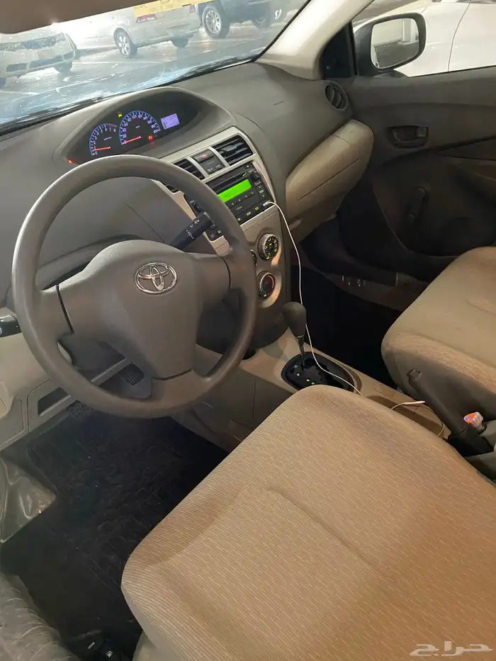 يارس 2013 مخزن شبه الجديد ستاندر 17