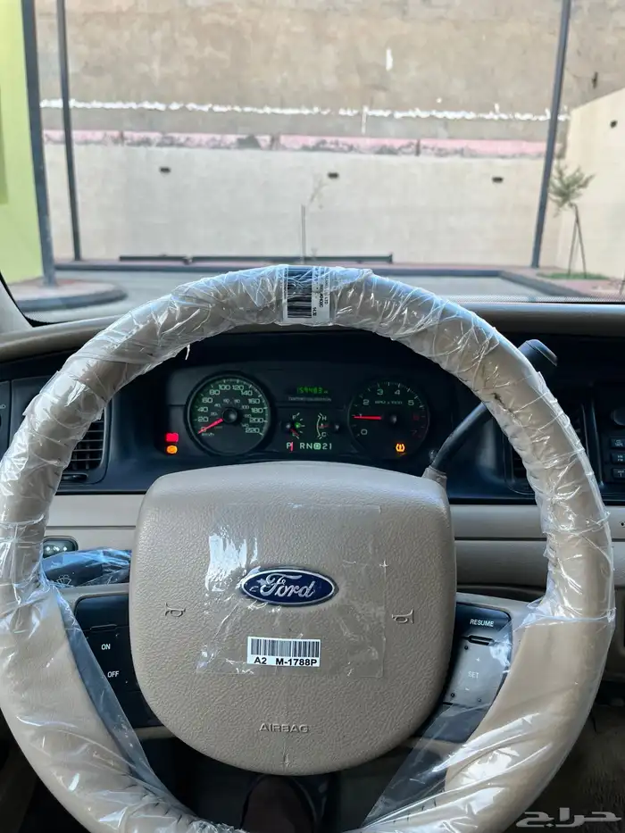 فورد فكتوريا 15