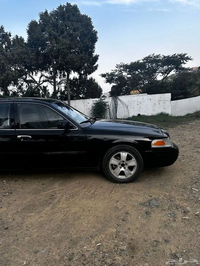 فورد كراون فكتوريا 2011 0