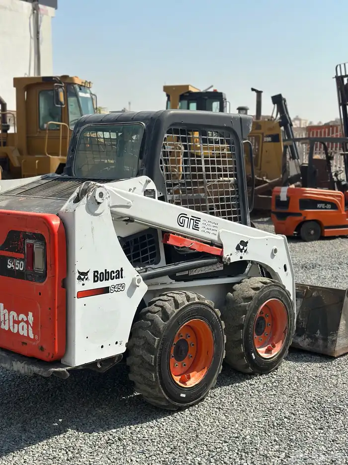 بوبكات مقاس S450 موديل 2018 نظيف جدا 0