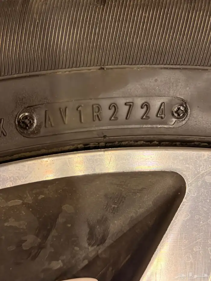 جنوط رنج روفر فيلار اصليات. 1