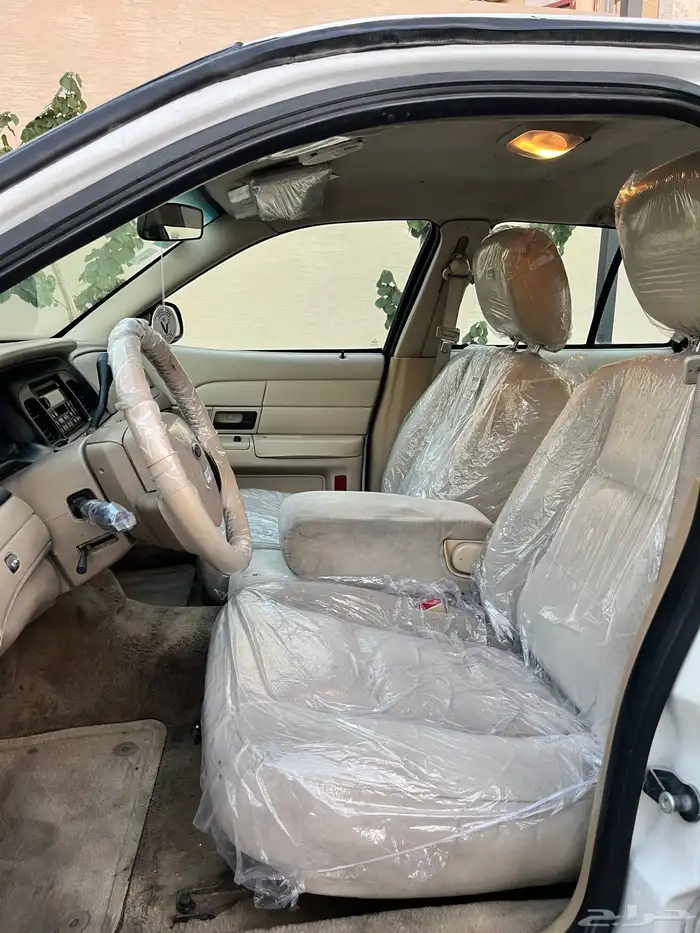 فورد فكتوريا 18