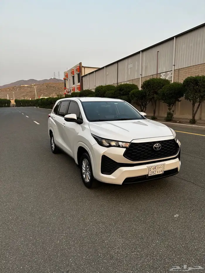 انوفا بنزين GL 2024 0