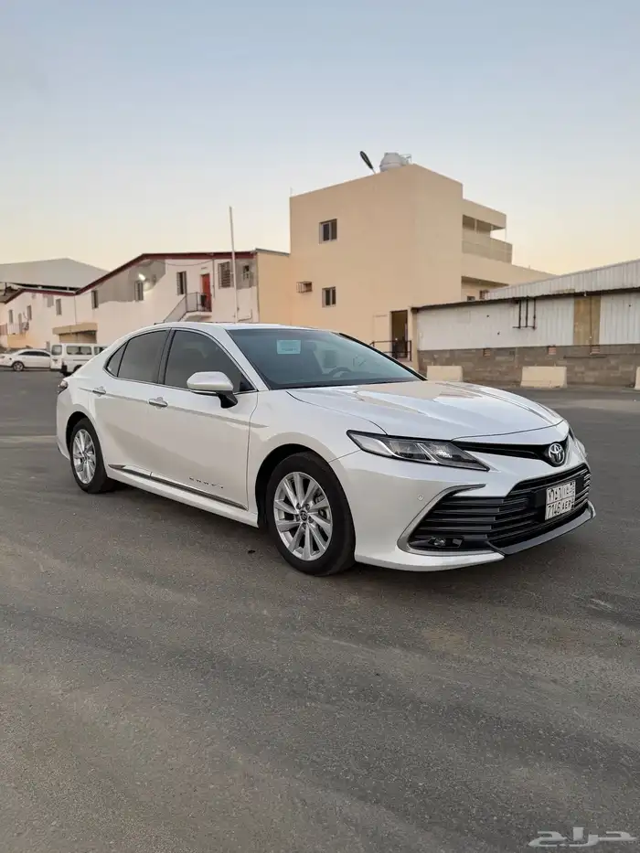 كامري 2024 GLE عداد 47 الف كم . 2