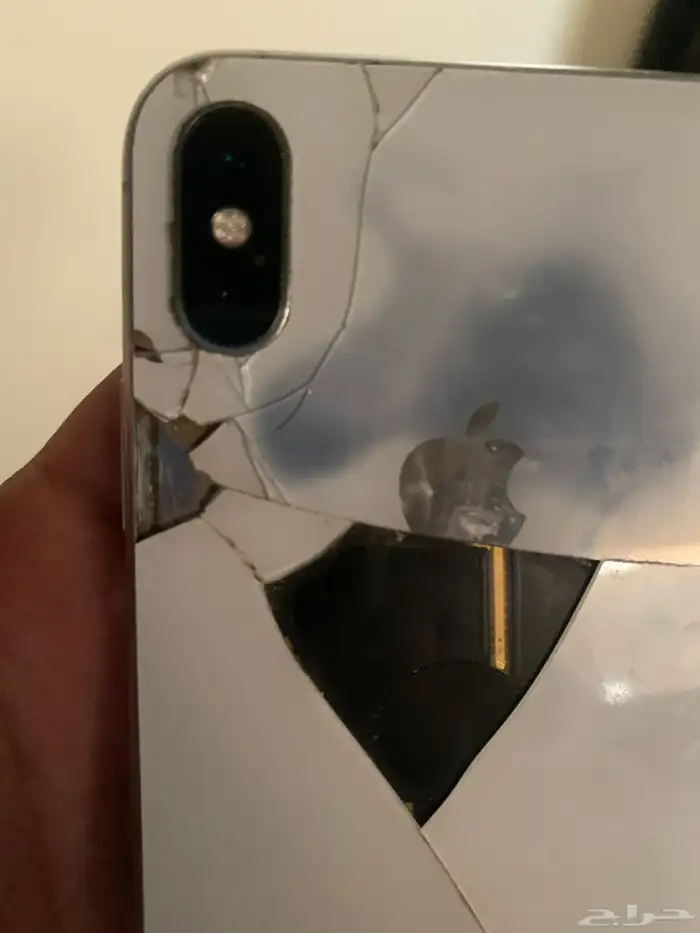 السلام عليكم ورحمة الله وبركاته اليوم عندي iPhone X نظيف ما 9