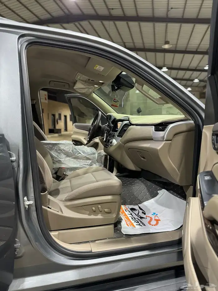 يوكن 2020 SLE عداد 70 الف كم . 12