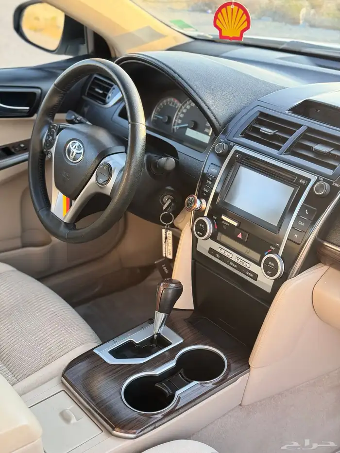 للبيع كامري 2012 32