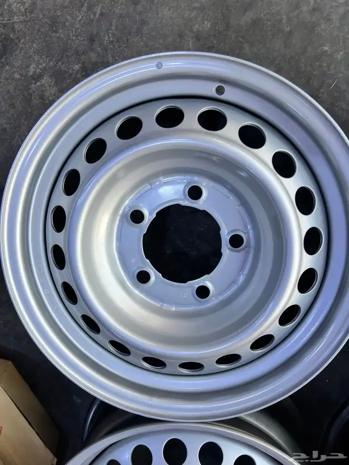 جنوط هلل اصلي وكاله جيب لند كروزر 5 مسمار مقاس 17 13