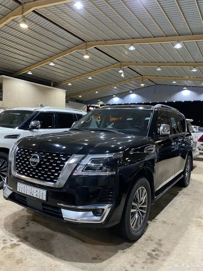 للبيع نيسان باترول 2021 بلاتينيوم سعودي عداد 105 الف 0