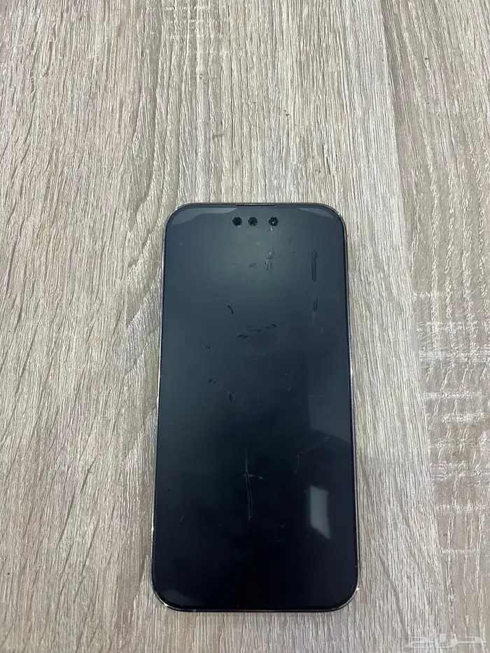 للبيع ايفون 14 برو 1