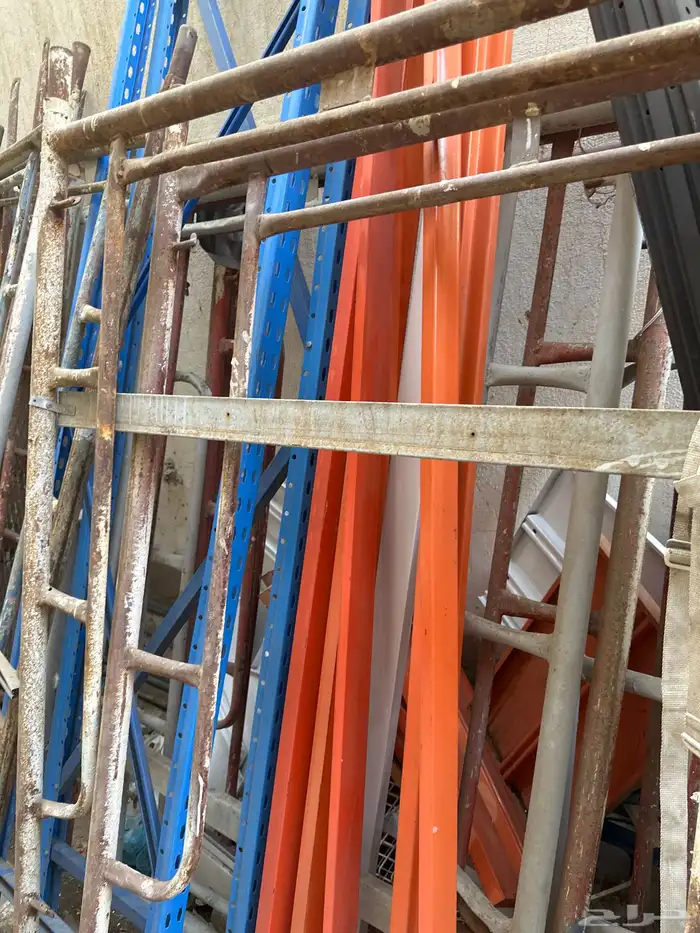 رفوف واستنادات تموينات مشكلة 2