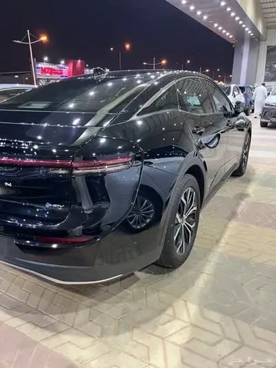 تويوتا كراون 2025 بريميوم سعودي ممشى قليل index