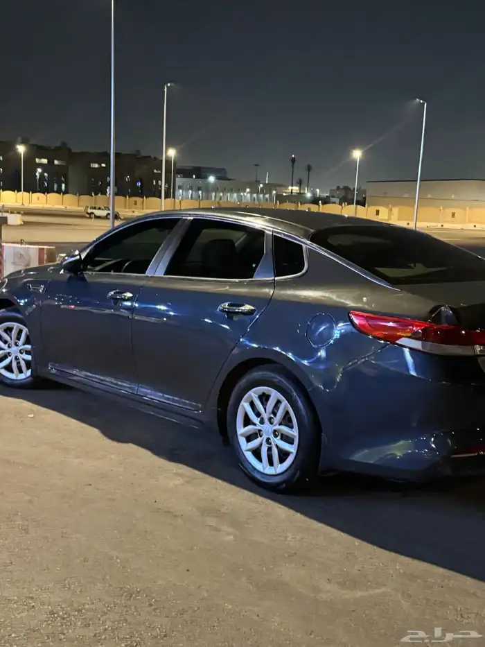 كيا اوبتيما 2017 استاندر للبيع أو البدل 6