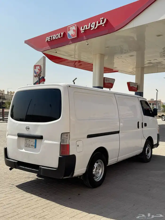 نيسان باص ( أورفان ) 2013 - بضائع 3