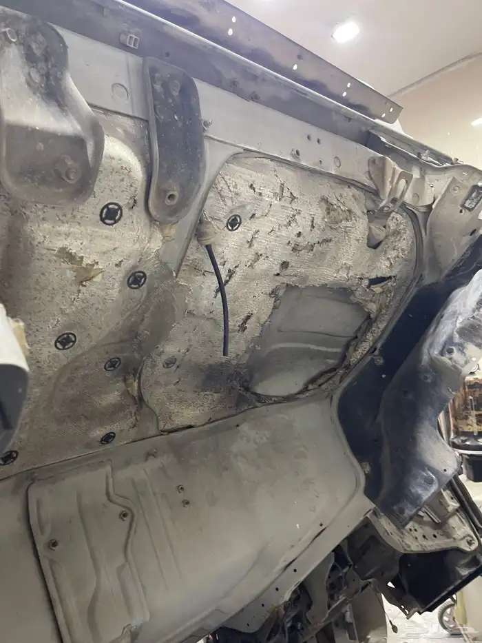 دنا ايسوزو شبه مخزنه موديل 2000 طرمبة كبيره كل شي على الشرط 29