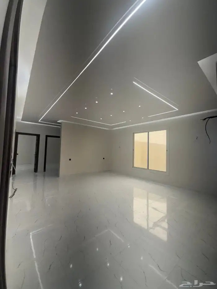 دور فاخر 460 بحي العوينة بالمربع الذهبي بسعر 980 الف 21