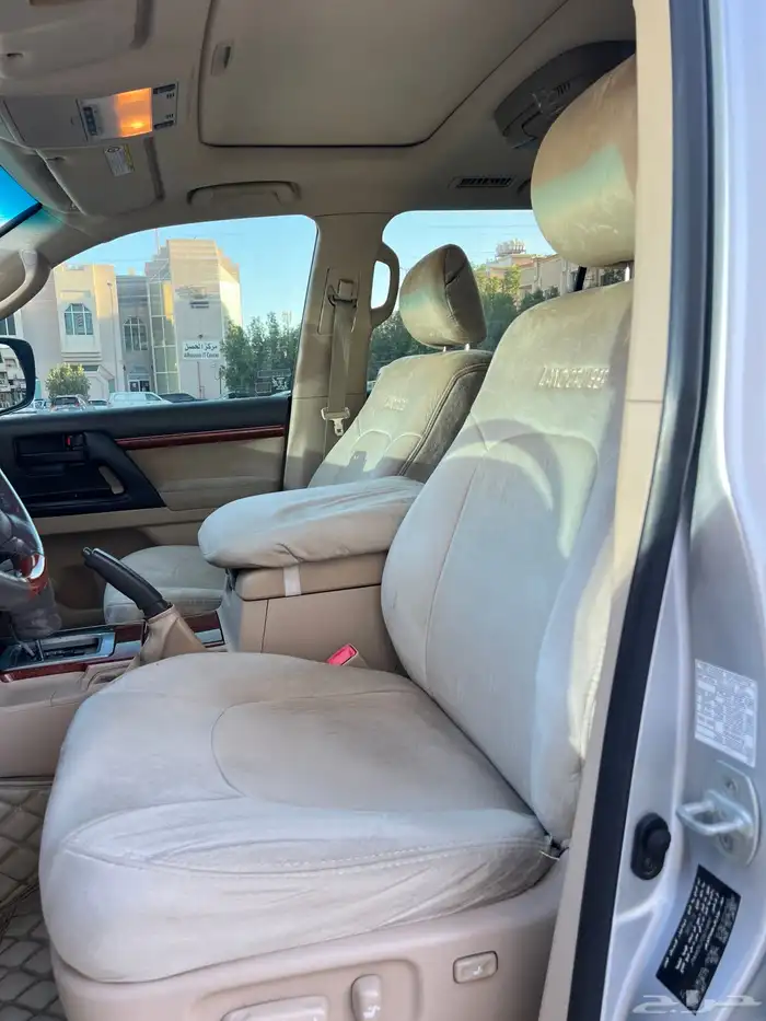 تويوتا لاند كروزر جيب موديل 2013 25