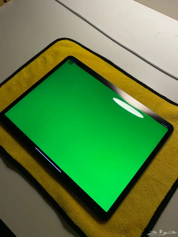 ايباد برو مع هديتين مجانا 21