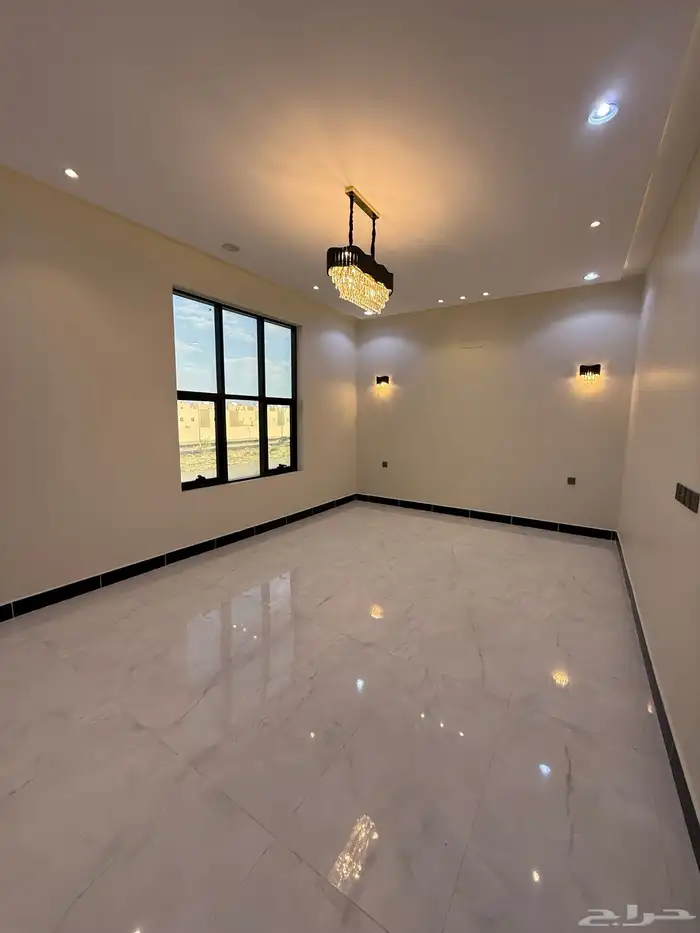 للبيع روف بملحق علوي بحوش حي الراقي شرق خميس مشيط 6