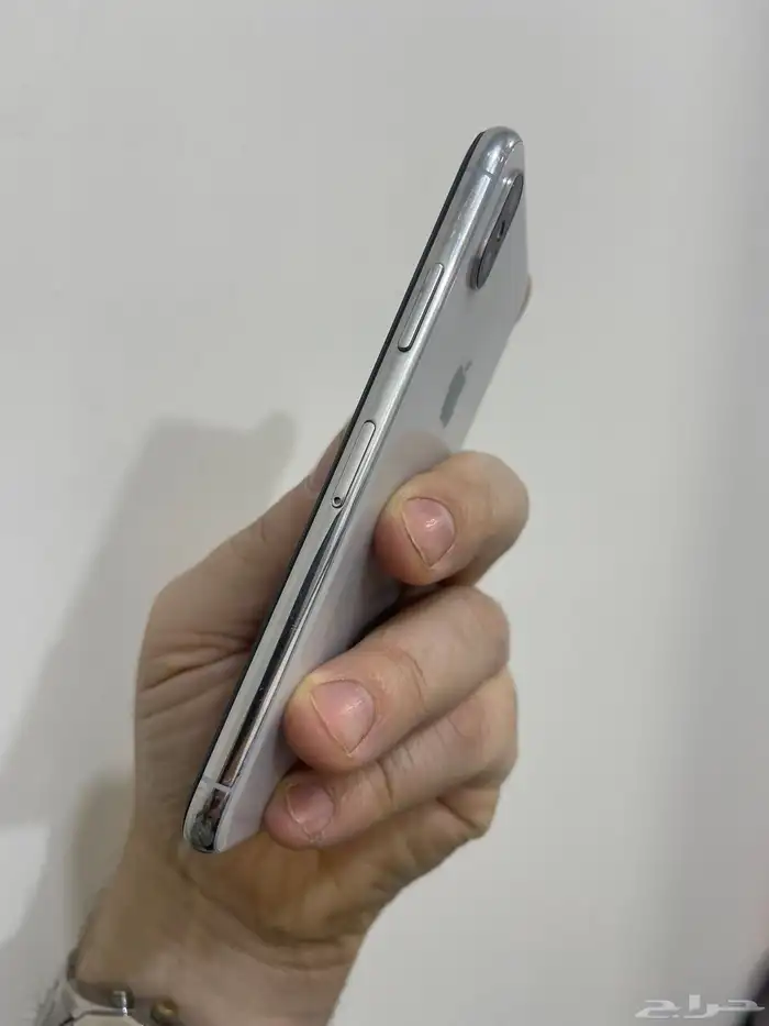 ايفون اكس 256 بطاريه 100 مع الاغراض ومتاح تمارا 2