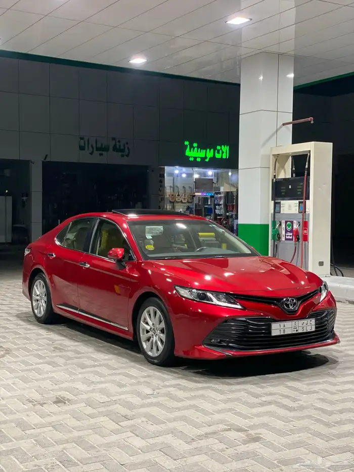 للبيع كامري 2018 اول مالك نظيفة ممشى قليل 4