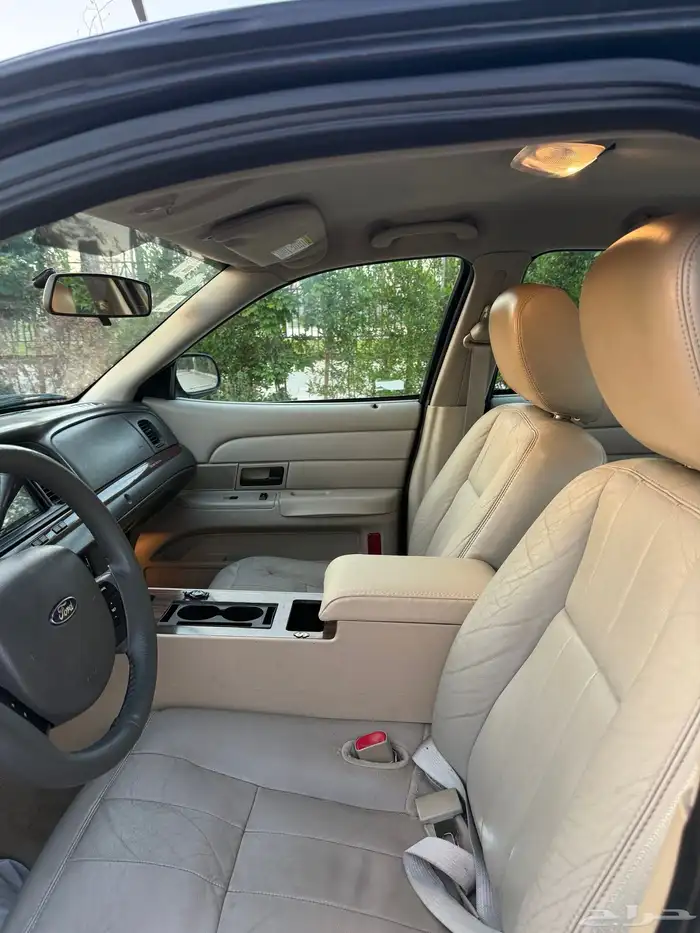 فورد فكتوريا 2011 نظيف جدا 38