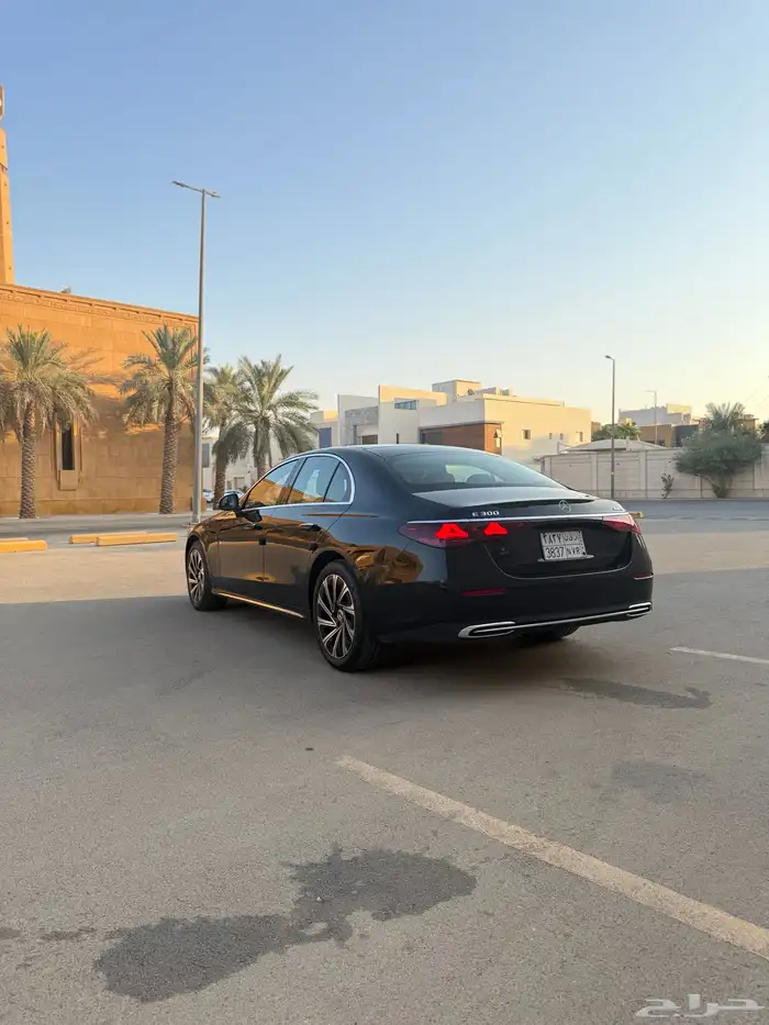 مرسيدس E300 4
