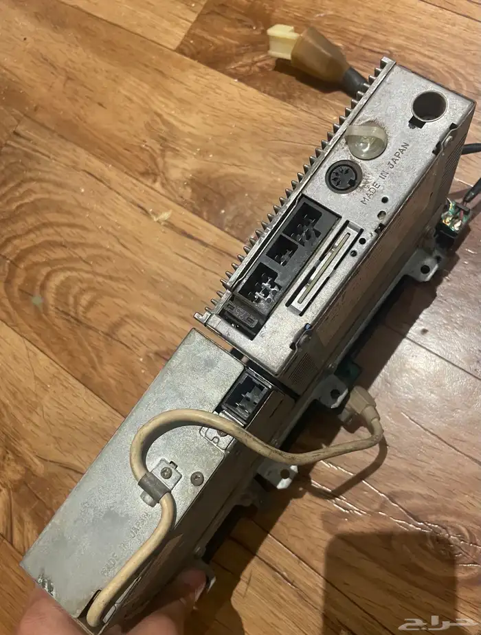 للبيع مسجل و كاست نيسان سيدرك موديل 86 8