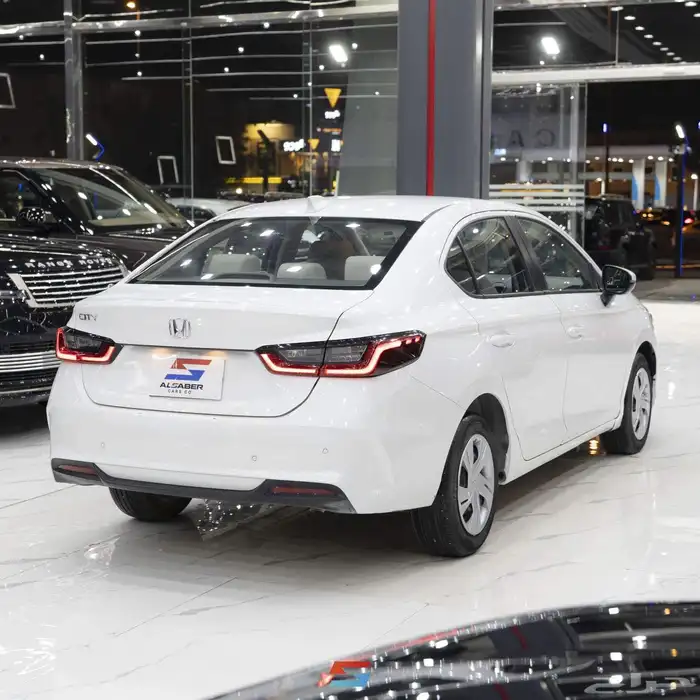 هوندا سيتي موديل 2024 مستخدم نظيف 5