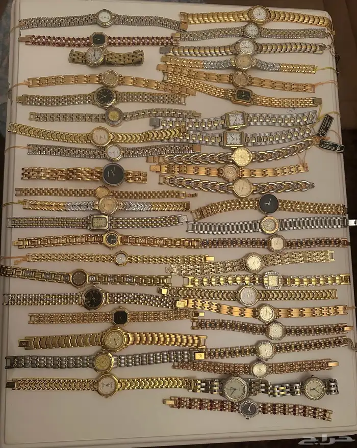 ساعات جديده بدون بطاريه ب 20 وللمجموعه خصم خاص 3