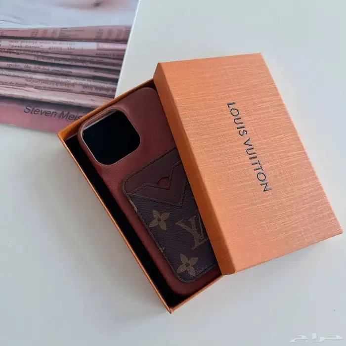 بيوت جوال أيفون 17 ماركات عالمية 45