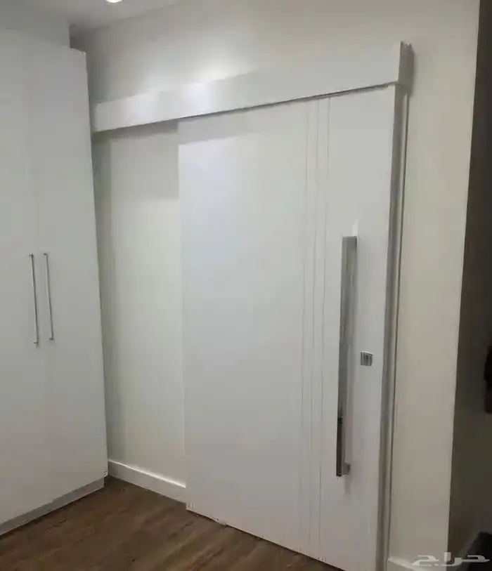 منجرة دليل الرائد لتفصيل ابواب الخشب والخزائن وديكورات 3