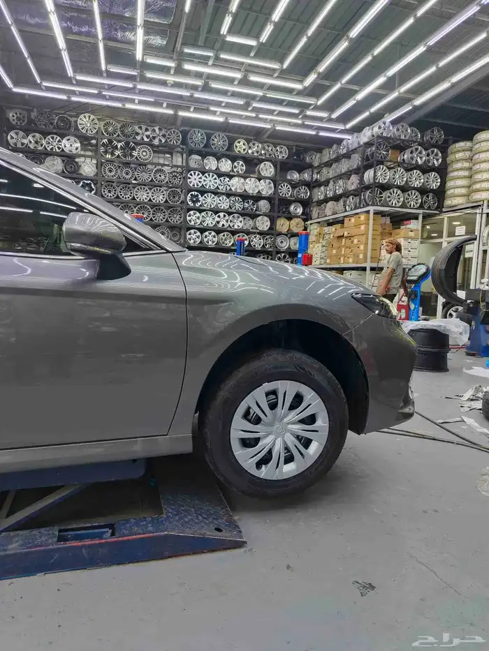 جنوط كامري سوح موديل 2025 اصلي بلد مع الطيس والصواميل 0