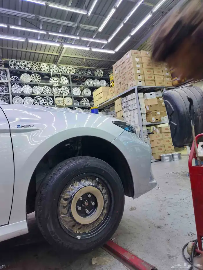 جنوط كامري سوح موديل 2025 اصلي بلد مع الطيس والصواميل 7