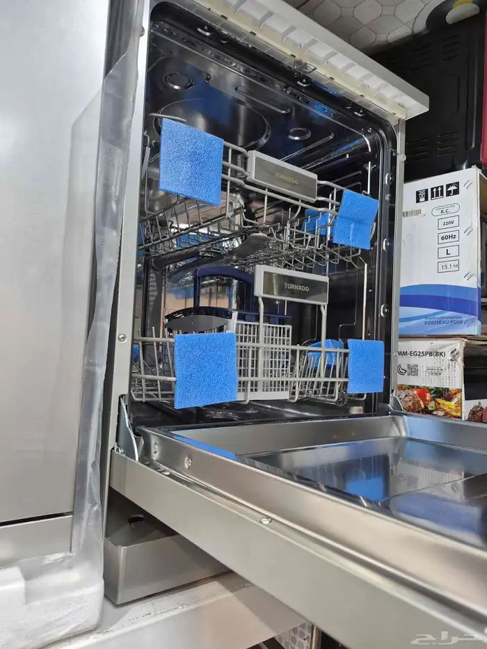 غساله صحون تورنادو 13 مكان ستيل ب 949 ريال 0