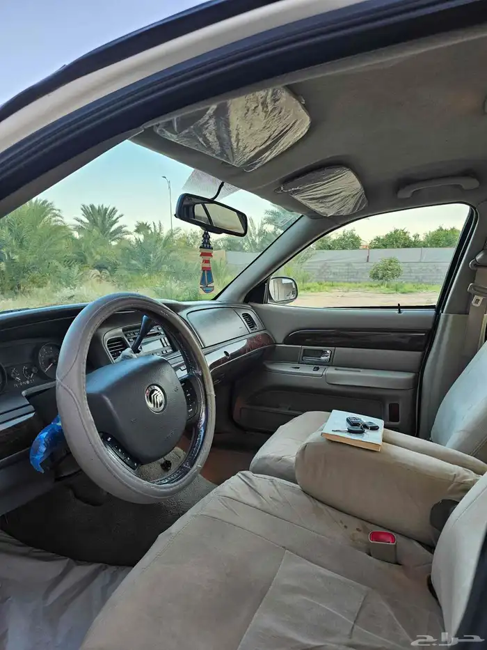 فورد ماركيز 2010 نظيف 2