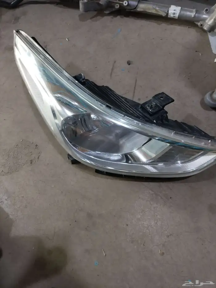 شمعه يمين اكسنت 2019 2020 0