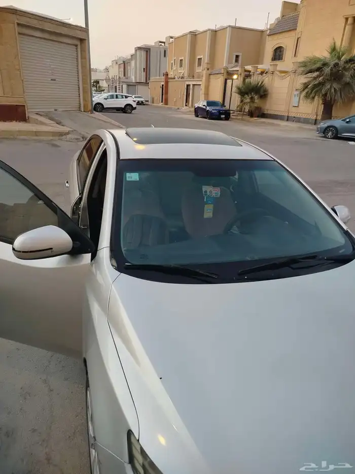 كيا -سيراتو موديل 2012 9