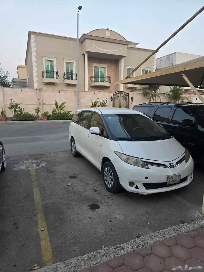 سيارة بريفيا موديل 2013 سيار  ماشاء الله السعر 22000 ريال 3