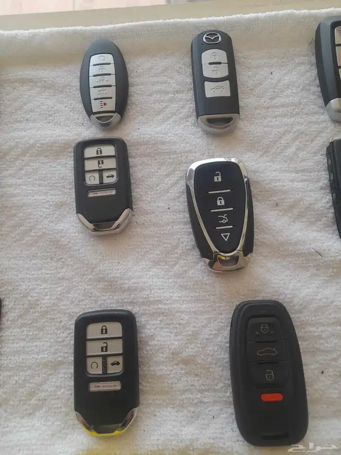 نسخ وبرمجة المفاتيح البصمة والعادي فتح شقق وخزنات تصليح ريمو 3