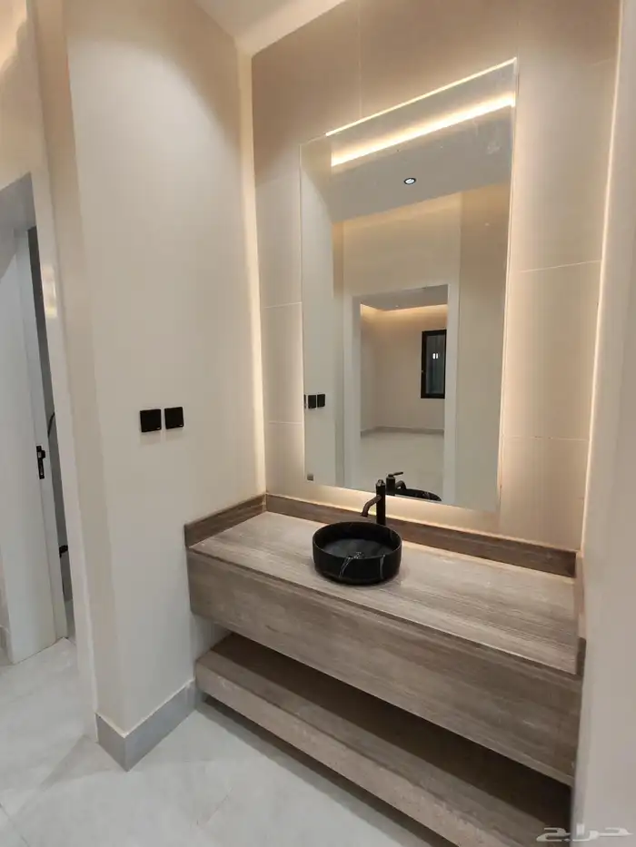 للبيع بأبها شقق ارضي مع بايكه سياره تشطيب vip 5