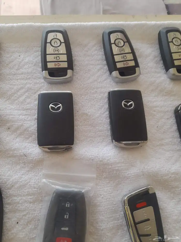 نسخ وبرمجة المفاتيح البصمة والعادي فتح شقق وخزنات تصليح ريمو 4