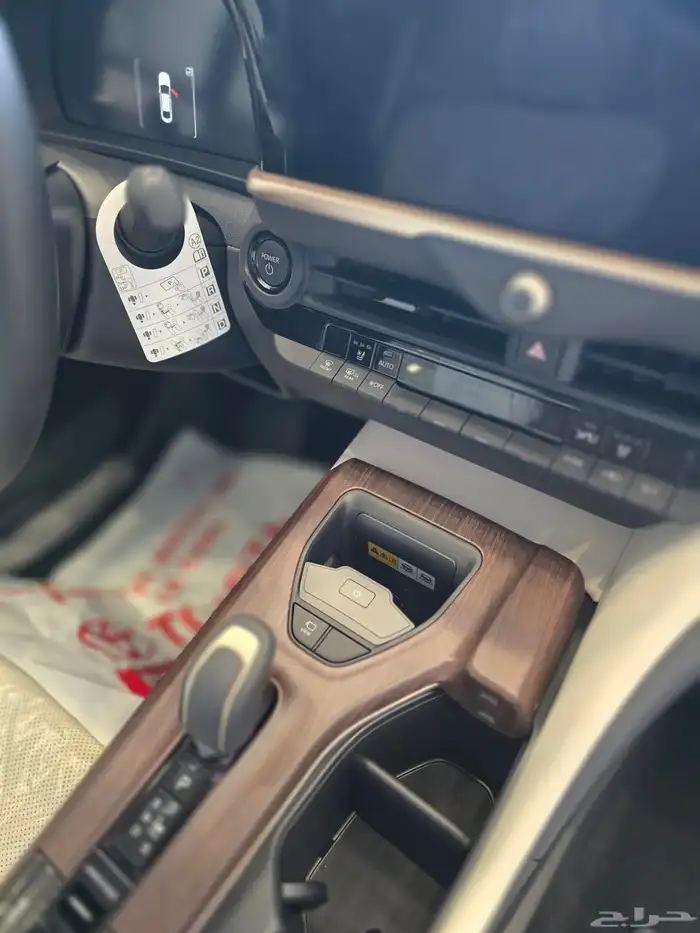 تويوتا كراون بريميوم 2026 3