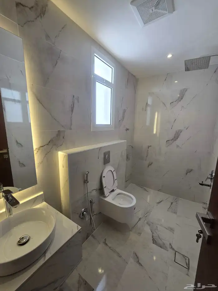 للبيع فيلا دورين وملحق 7 غرف نوم مكتمل الخدمات 20