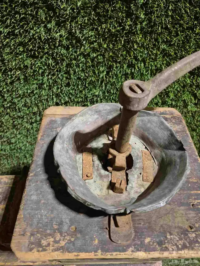 طاحونة تركيه خشب حجم كبير 1