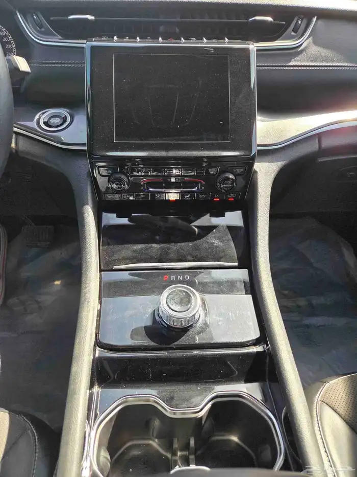 جراند شيروكي التيتيود 2022 20