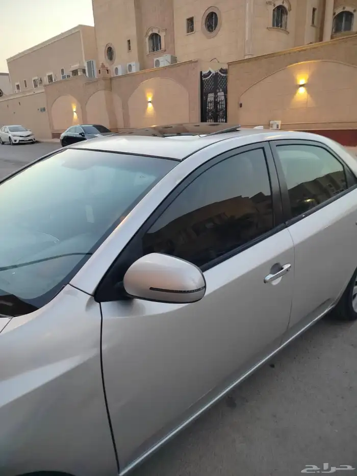 كيا -سيراتو موديل 2012 2