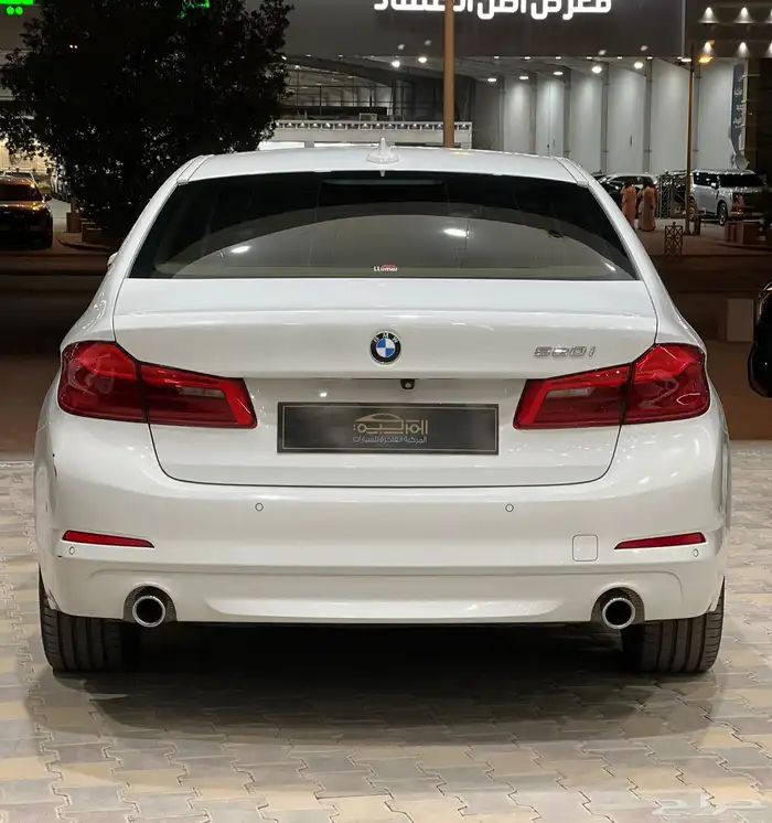 بي ام دبليو 520i موديل 2020 4